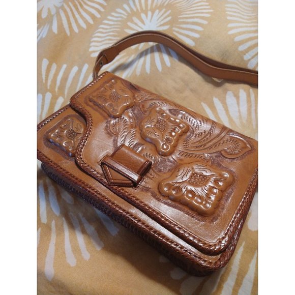 Gorgeous Vintage Leather Hand Tooled Bag Floral and Deer - Picture 2 of 12